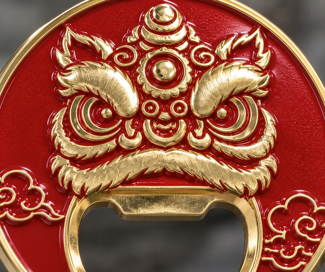 醒狮金属开瓶器:工艺细节